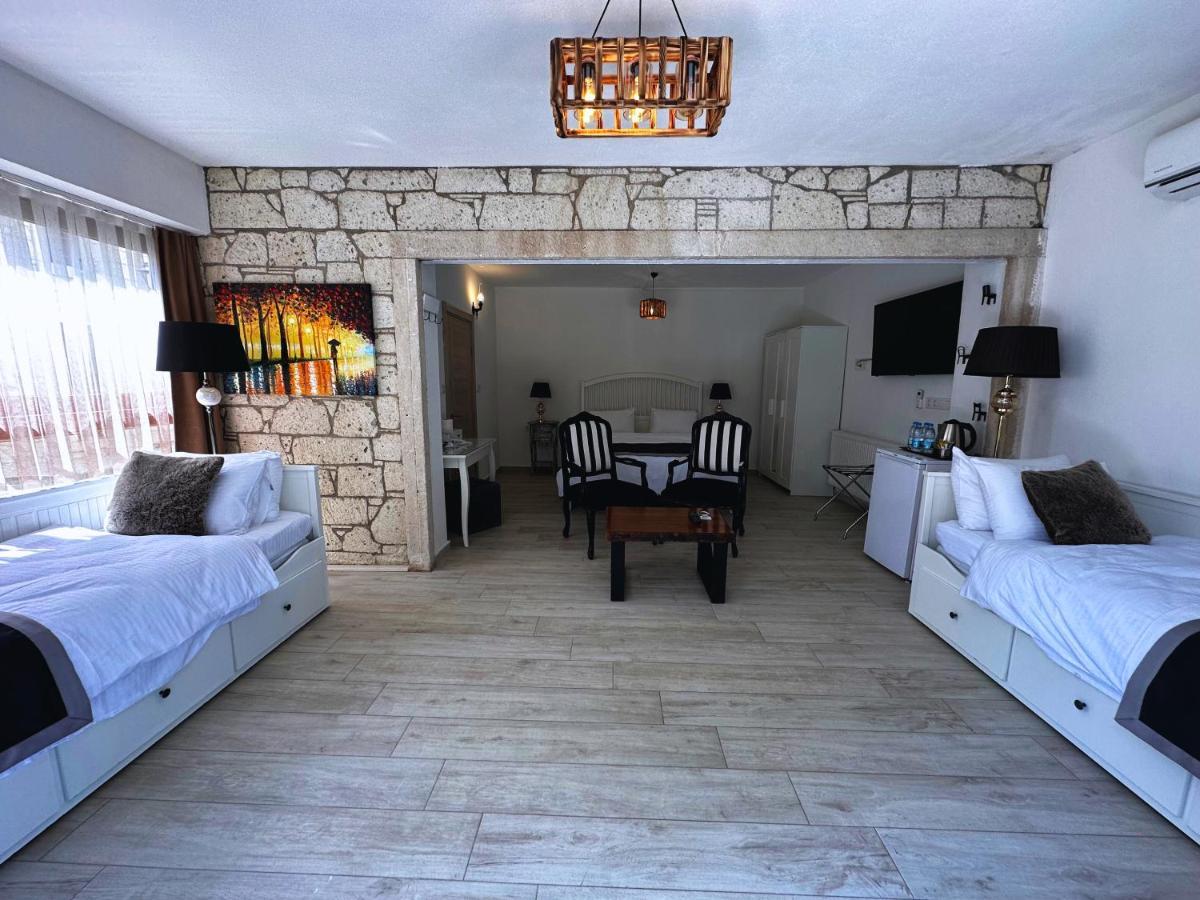 Fizzio Alacati Hotel Ngoại thất bức ảnh