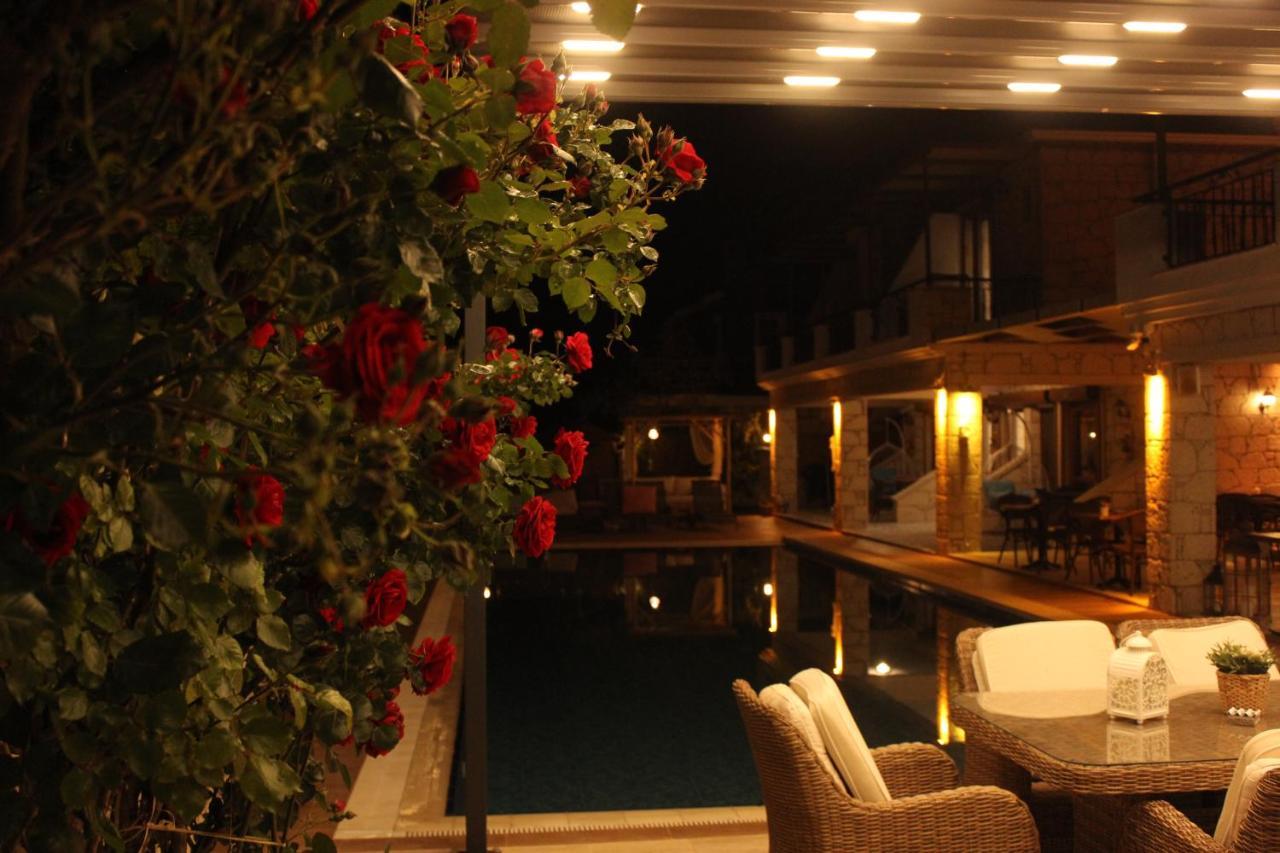 Fizzio Alacati Hotel Ngoại thất bức ảnh
