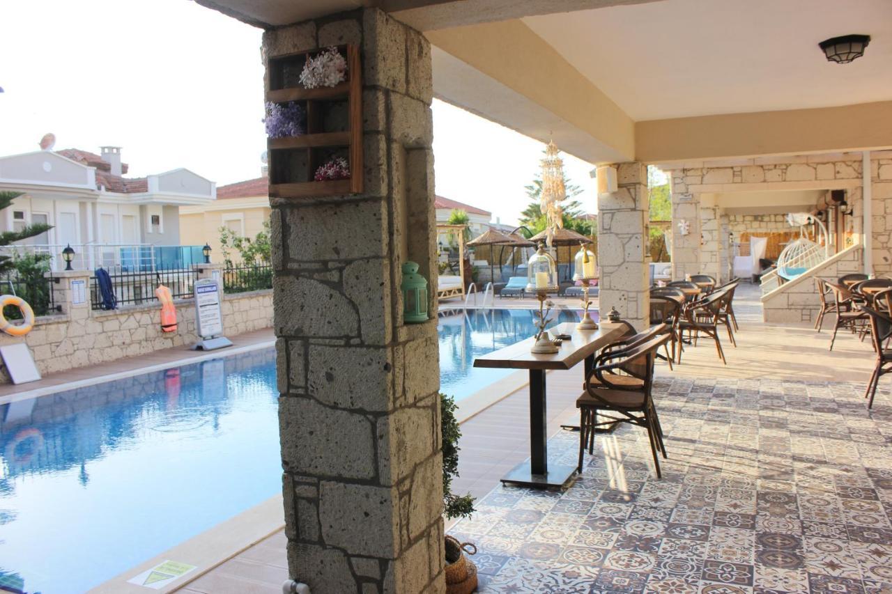 Fizzio Alacati Hotel Ngoại thất bức ảnh