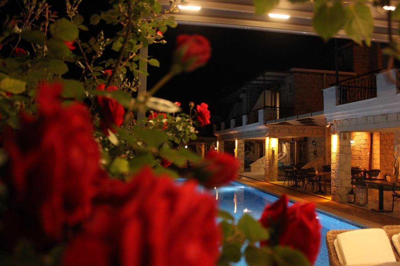 Fizzio Alacati Hotel Ngoại thất bức ảnh