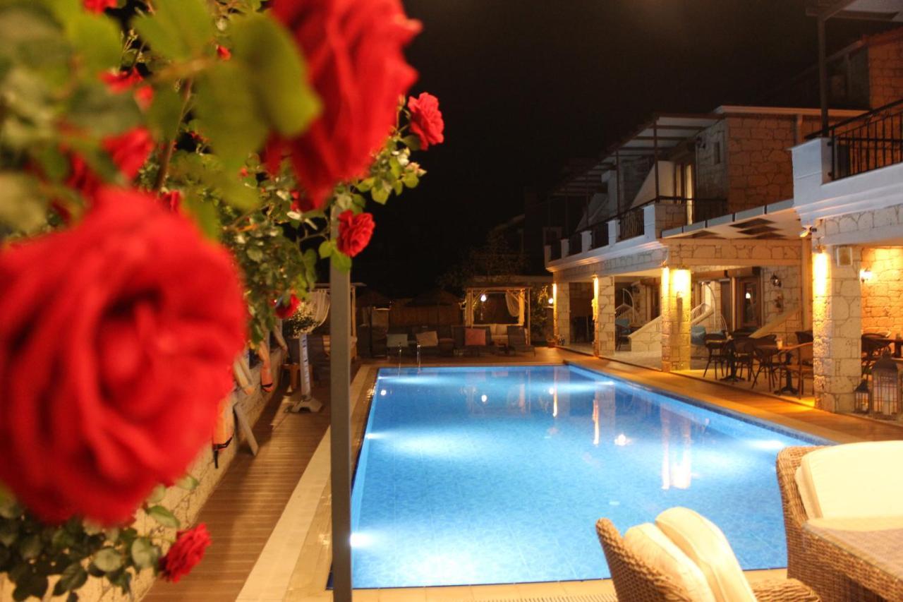 Fizzio Alacati Hotel Ngoại thất bức ảnh